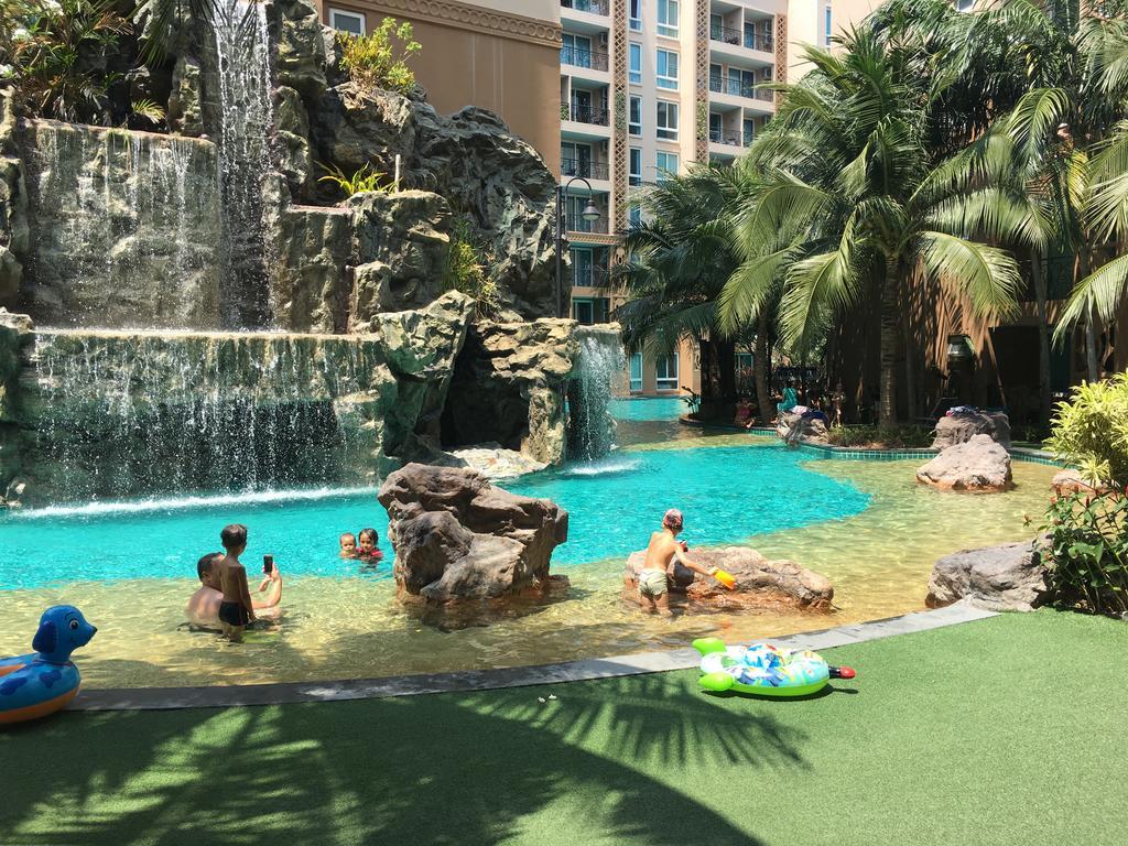 Atlantis Condo Resort Jomtian Pattaya Csomtien-part Kültér fotó
